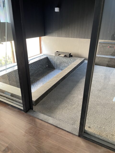 周南市温泉施設左官工事